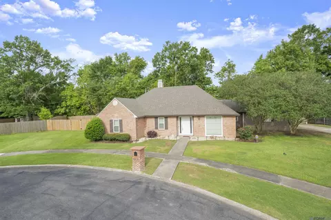 5334 Landing Ct, Baton Rouge, LA 70820