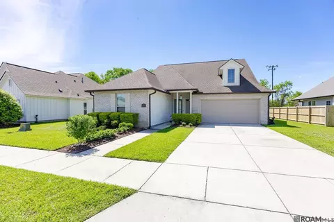14142 Dew Point Ave, Baton Rouge, LA 70818