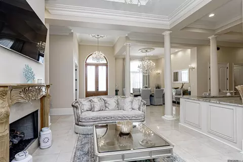 Living - 9680 Comite Dr, Baker, LA 70714 photo 1 of 4