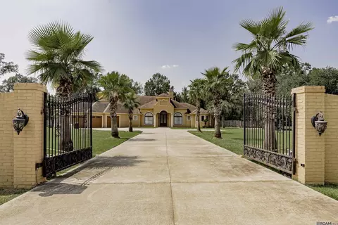 Exterior - 9680 Comite Dr, Baker, LA 70714 photo 3 of 5
