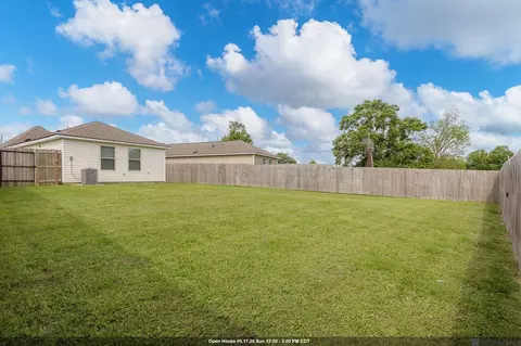 324 S Iberville Ave, Gonzales, LA 70737