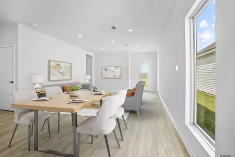 Dining - 12599 Foxglove Ave, Walker, LA 70785 photo 1 of 1