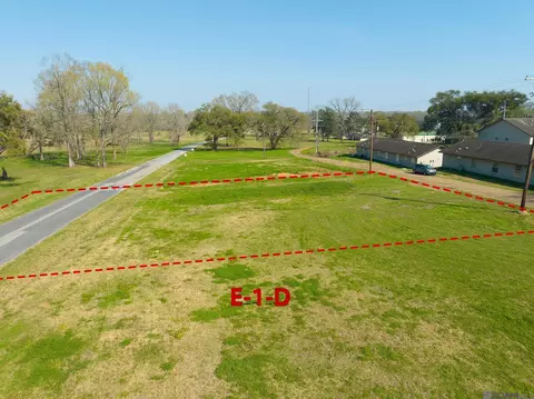 9756 W Feliciana Pkwy, Saint Francisville, LA 70775