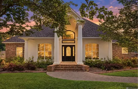 35110 Stone Castle Dr, Denham Springs, LA 70706