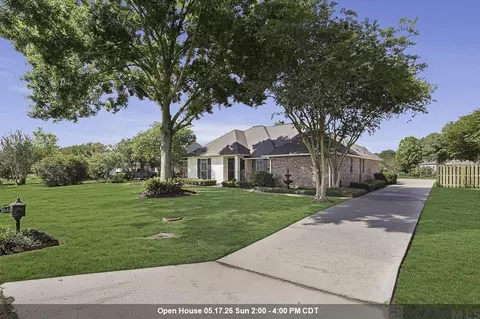 15457 Therese Ct, Prairieville, LA 70769