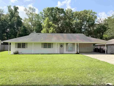 10711 Carmel Dr, Baton Rouge, LA 70818