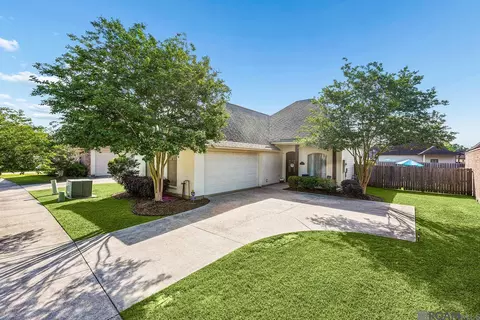 747 Portula Ave, Baton Rouge, LA 70820