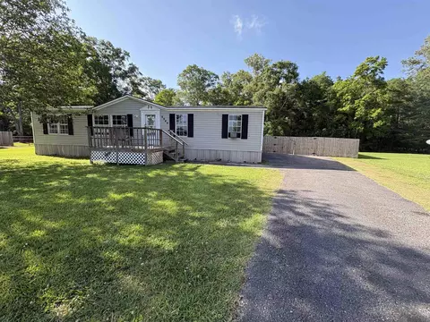 9949 King Arthur Ave, Denham Springs, LA 70706