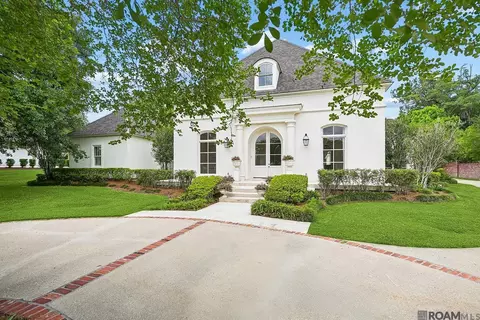 19420 N Muirfield Cir, Baton Rouge, LA 70810