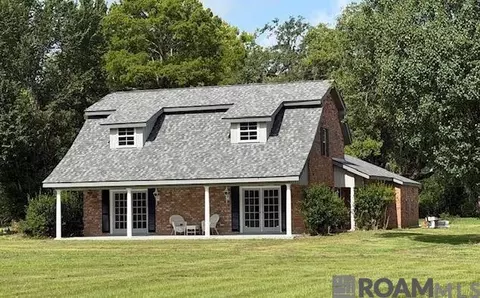 10101 La Hwy 22, Saint Amant, LA 70774