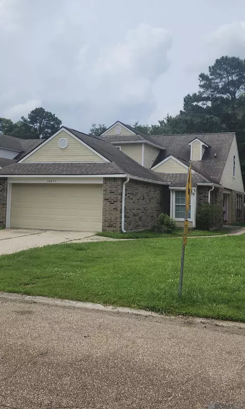 16435 Crepemyrtle Dr, Baton Rouge, LA 70817
