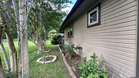 15212 Crystal Dr, Pride, LA 70770 photo 5