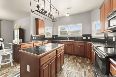 36385 Crestway Ave, Prairieville, LA 70769