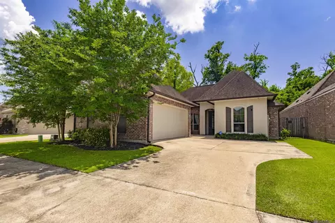 8316 Seville Ct, Baton Rouge, LA 70820