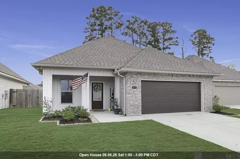 9715 Magical Ln, Denham Springs, LA 70726