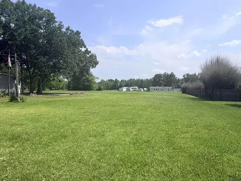 37545 New River Canal Rd, Geismar, LA 70734