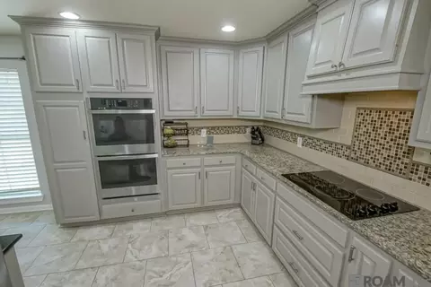 Kitchen - 36313 Ruby Moore Rd, Denham Springs, LA 70706 photo 2 of 3
