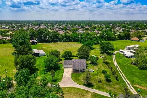 View/Area - 36313 Ruby Moore Rd, Denham Springs, LA 70706 photo 2 of 7