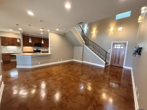 8000 Stonelake Village Ave # 405, Baton Rouge, LA 70820
