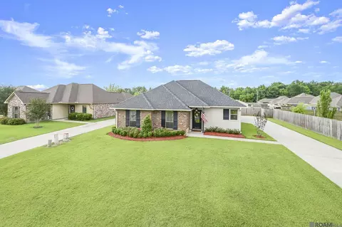 38513 East Ct, Prairieville, LA 70769