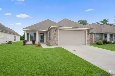 7728 Amite Springs Dr, Denham Springs, LA 70726