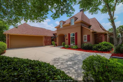 18436 Lake Stream Dr, Greenwell Springs, LA 70739
