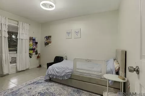 Bedroom - 29901 Magnolia Dr, Walker, LA 70785 photo 2 of 3