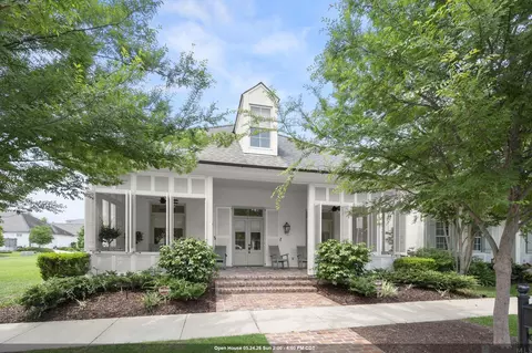 7766 Settlers Cir, Baton Rouge, LA 70810