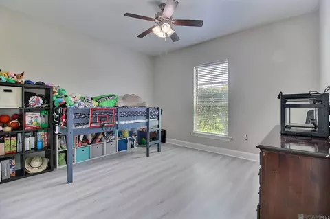 Bedroom - 31025 Lake Spring Dr, Walker, LA 70785 photo 1 of 3