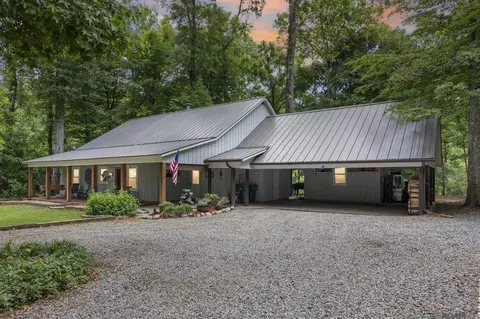 7000 Barrow Creek Dr, Saint Francisville, LA 70775