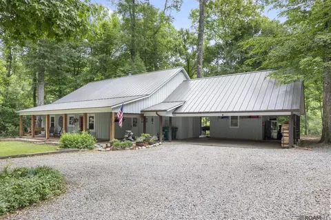 7000 Barrow Creek Dr, Saint Francisville, LA 70775