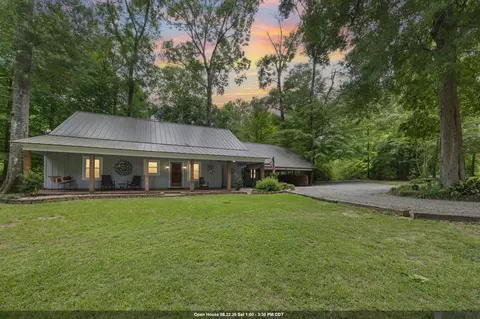 7000 Barrow Creek Dr, Saint Francisville, LA 70775