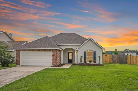 41332 Cherry Hill Ave, Prairieville, LA 70769