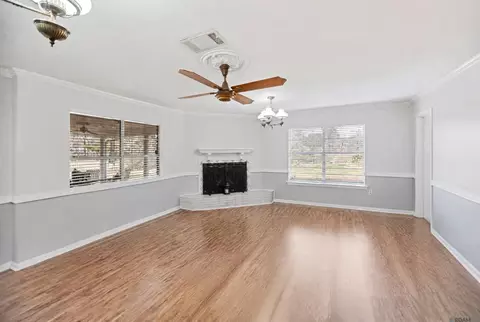 Living - 3803 Buffwood Dr, Baker, LA 70714 photo 1 of 5