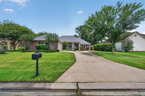 13088 Dutchtown Lakes Dr, Geismar, LA 70734