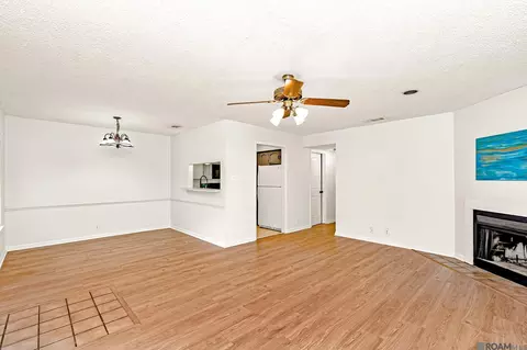 141 E Boyd Dr # 302, Baton Rouge, LA 70808