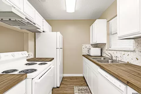 1826 S Brightside View Dr # M, Baton Rouge, LA 70820