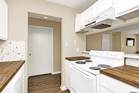 1826 S Brightside View Dr # M, Baton Rouge, LA 70820