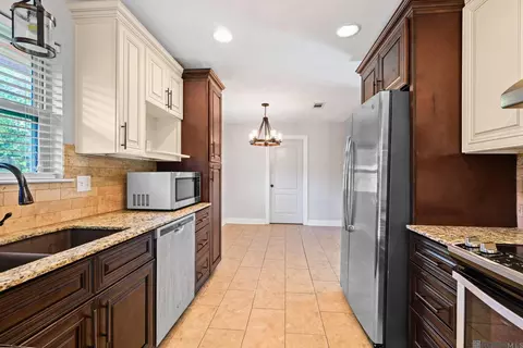 Kitchen - 1437 Mchugh Rd, Baker, LA 70714 photo 3 of 3