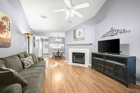 9320 Jefferson Hwy, Baton Rouge, LA 70809