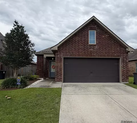 955 Shadow Bluff Dr, Baton Rouge, LA 70820