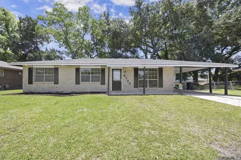 6124 Glen Oaks Dr, Baton Rouge, LA 70811