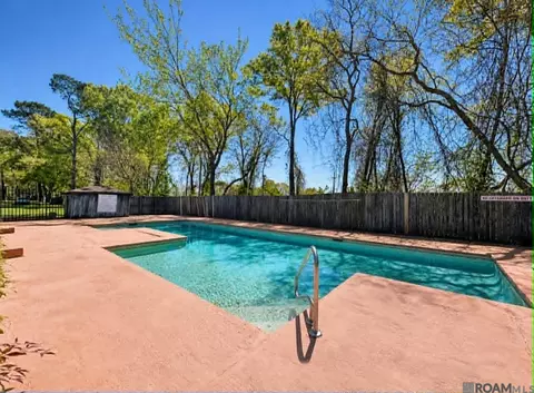 1825 S Brightside View Dr # B, Baton Rouge, LA 70820