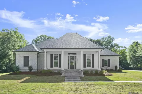 10290 Bayou Xing, Saint Amant, LA 70774
