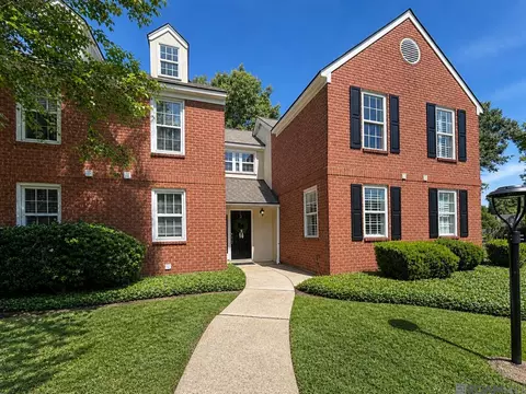 7955 Jefferson Place Blvd # 33-D, Baton Rouge, LA 70809