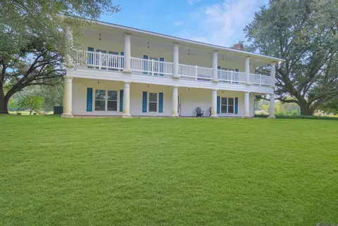 22460 Sutter Ln, Zachary, LA 70791