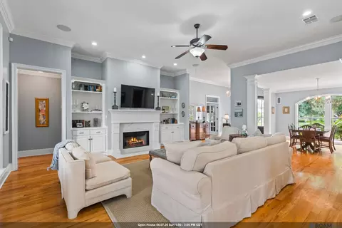 75 Robyn Pl, Mandeville, LA 70471