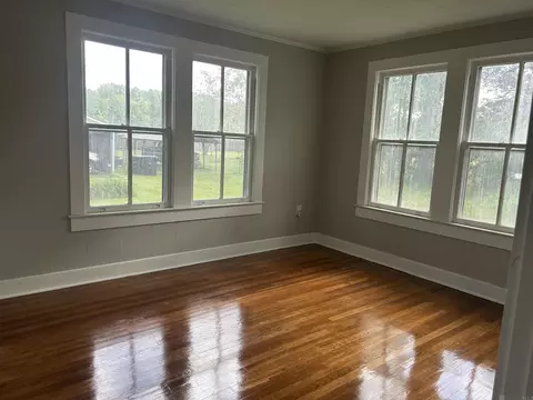 Living - 13332 Plank Rd, Baker, LA 70714 photo 2 of 2