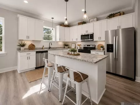 26400 Ponchatoula Dr, Springfield, LA 70462
