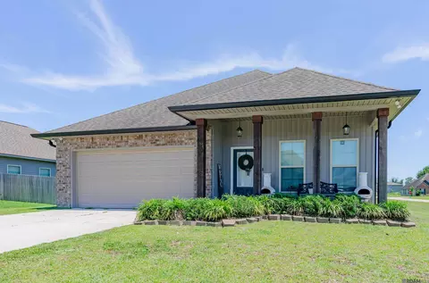 216 Shadow Pointe Rd, Thibodaux, LA 70301
